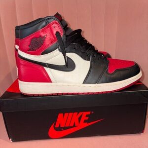 Nike Air Jordan 1 High Red Black White retro